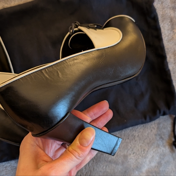 RALPH LAUREN PURPLE LABEL Katia/Spectator Heels W/DUST BAG. - Picture 14 of 16